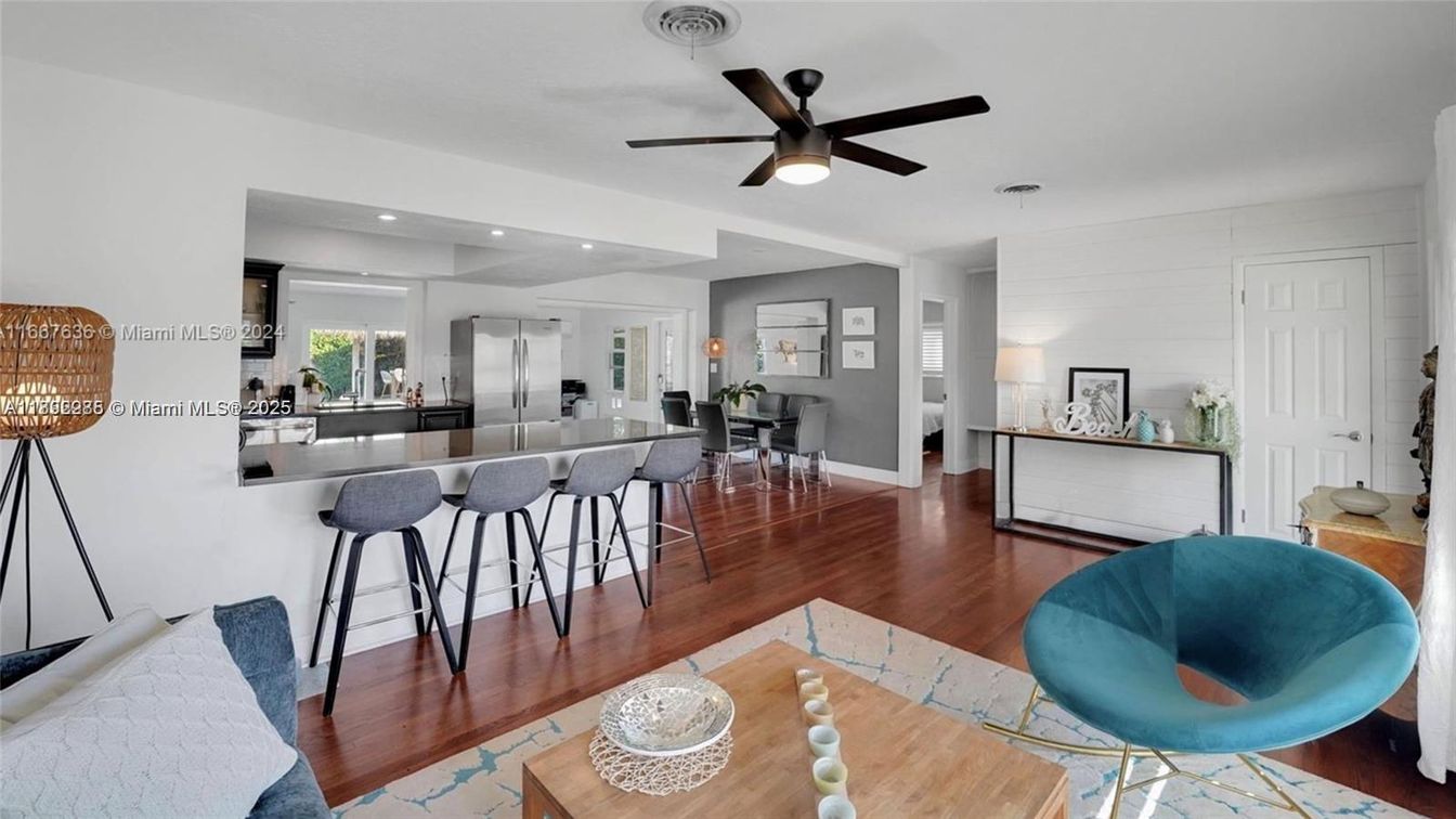 Dining room, Interior, Kitchen, Recessed Lighting, Stainless Steel Appliances, Wood Texture Flooring