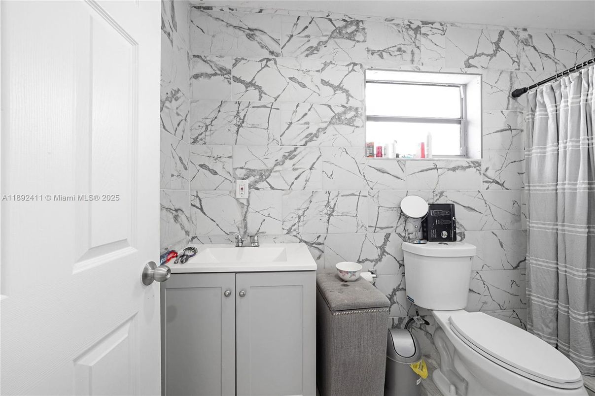 Bathroom, Interior, Marble Walls