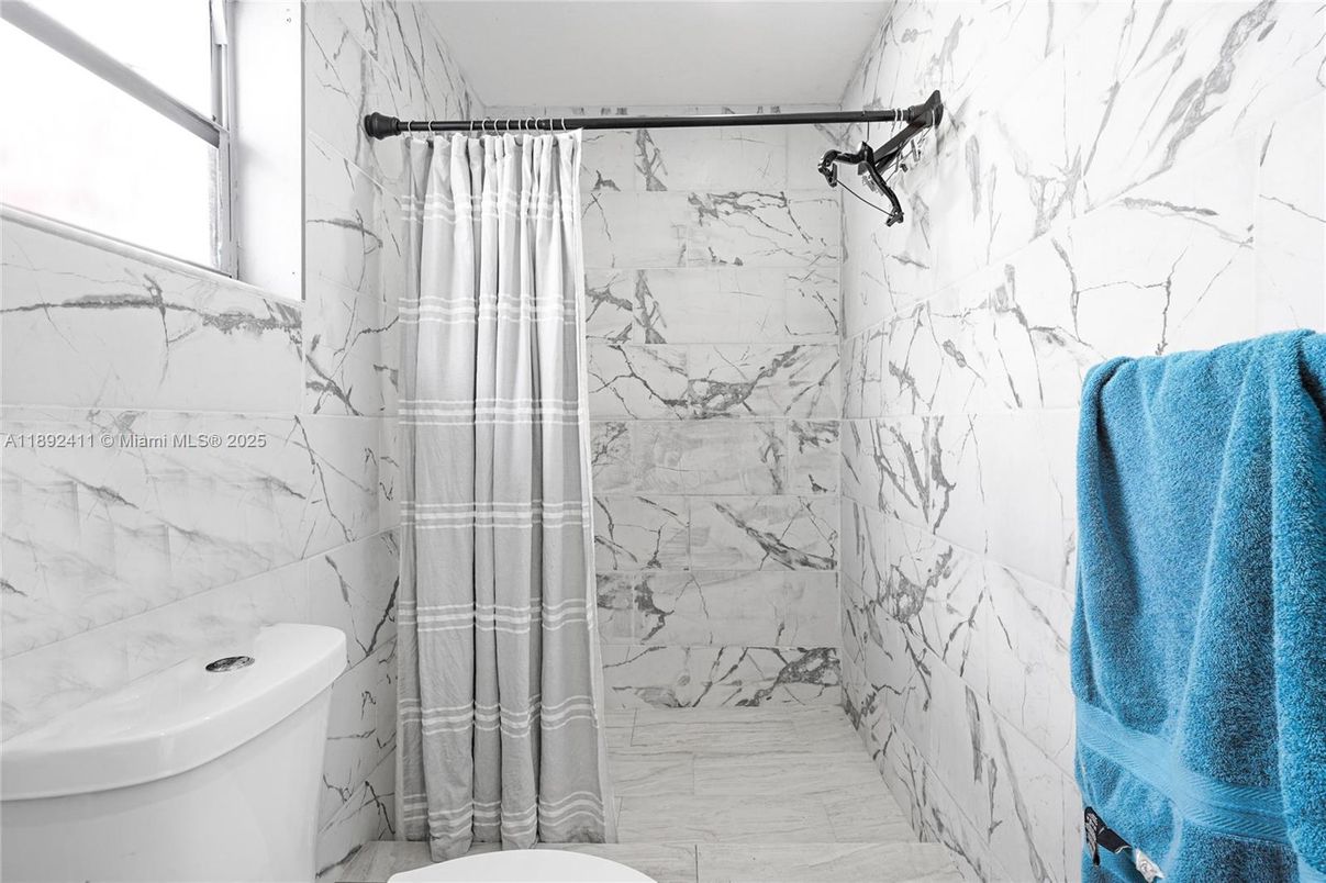 Bathroom, Interior, Marble, Marble Walls