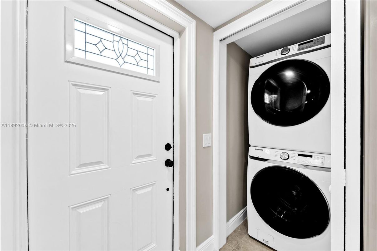 Interior, Utility Closets, Washer