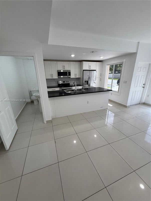 Interior, Kitchen, Stainless Steel Appliances
