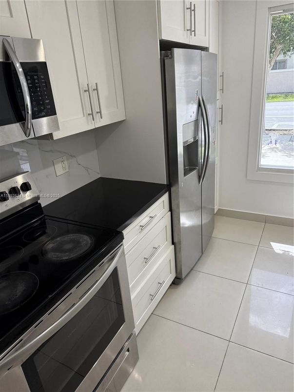 Interior, Kitchen, Stainless Steel Appliances