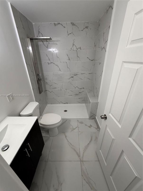 Bathroom, Interior, Marble, Marble Walls