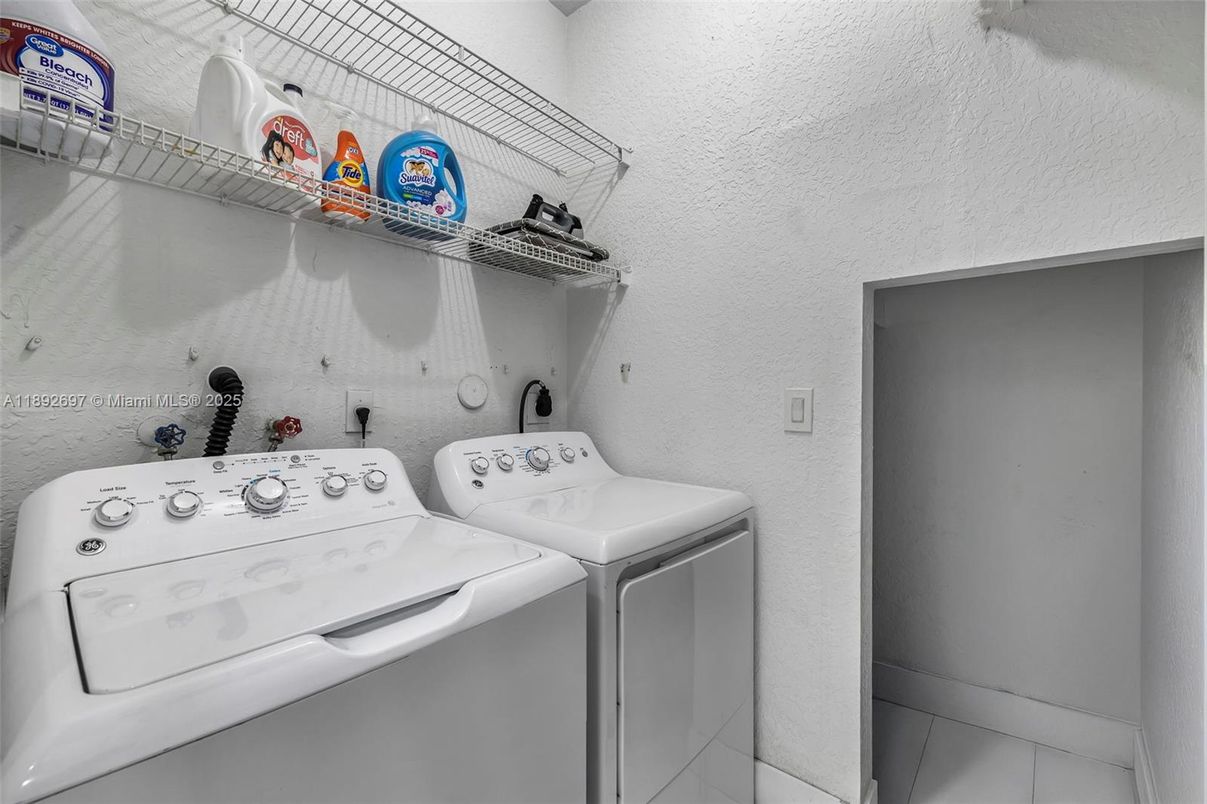 Interior, Washer