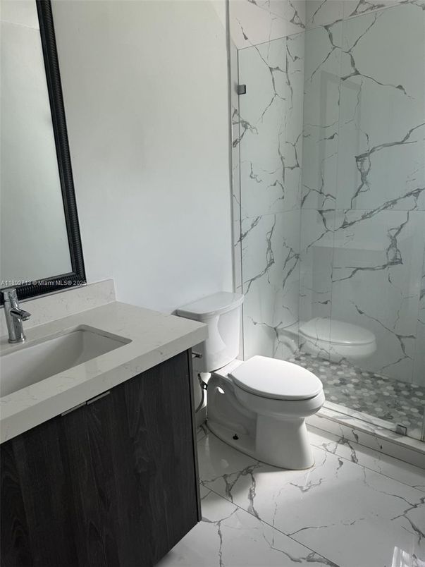 Bathroom, Interior, Marble, Marble Walls