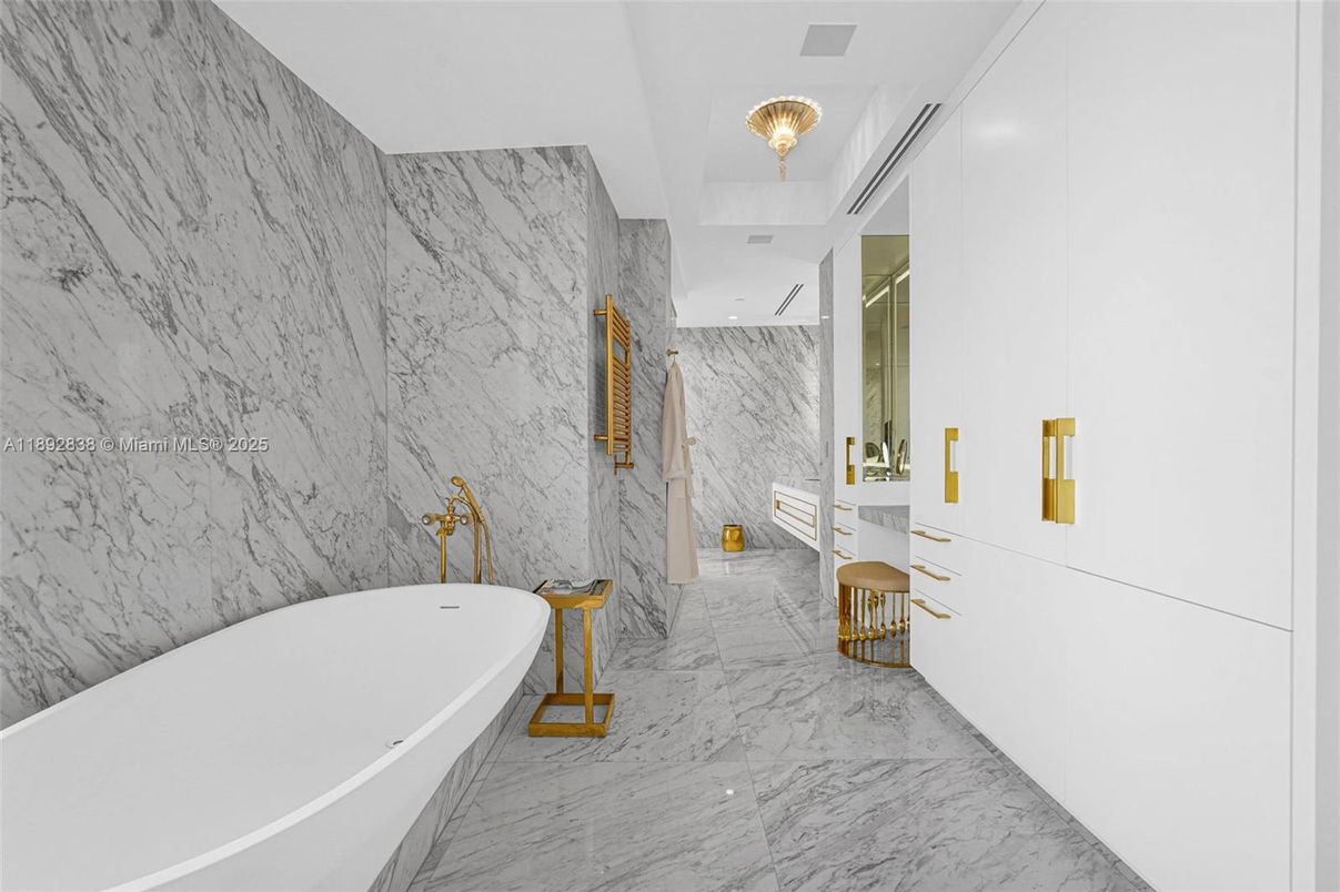 Bathroom, Free Standing Baths, Interior, Marble, Marble Walls