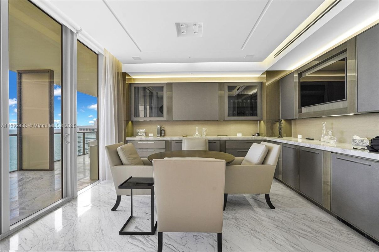 Dining room, Interior, Marble, Recessed Lighting
