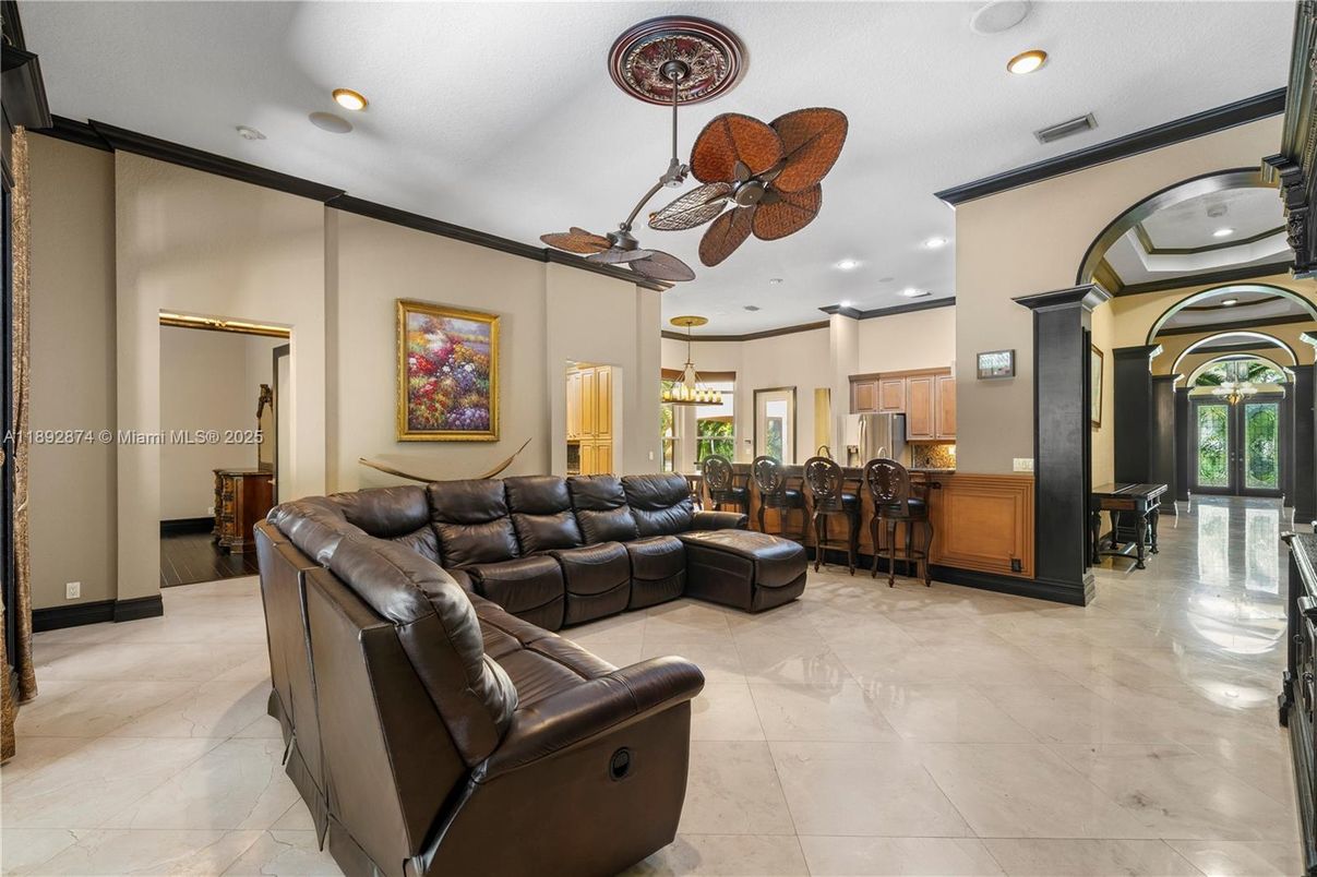 Interior, Kitchen, Living room, Pendant Lights, Recessed Lighting