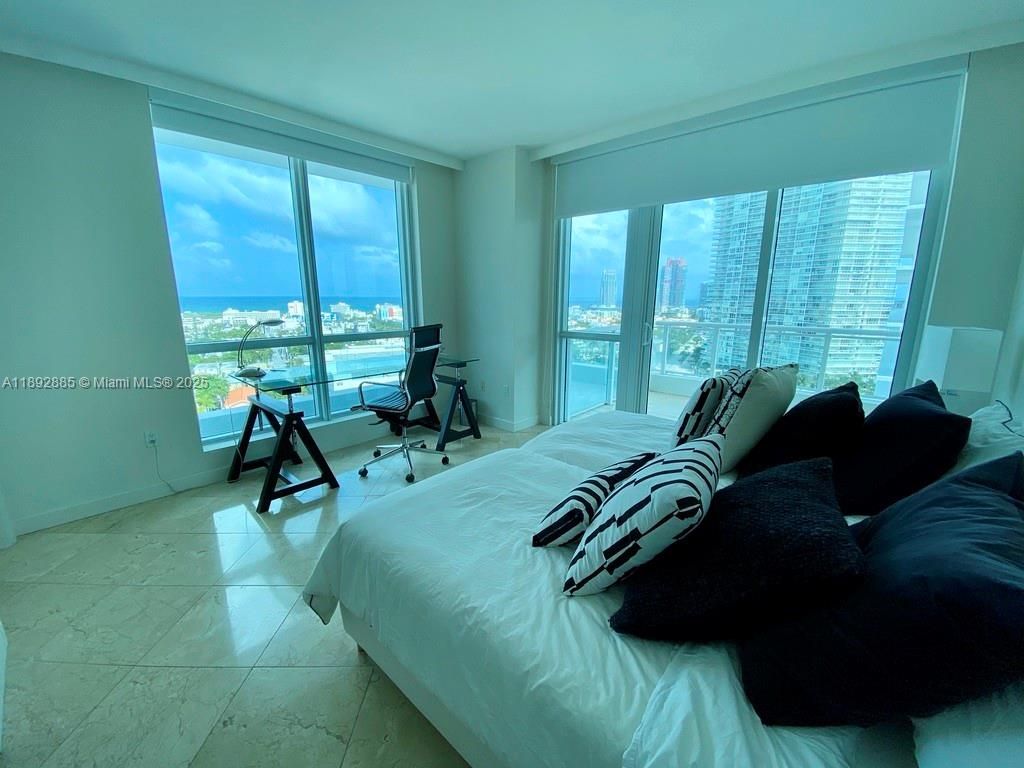 Bedroom, Interior, Water