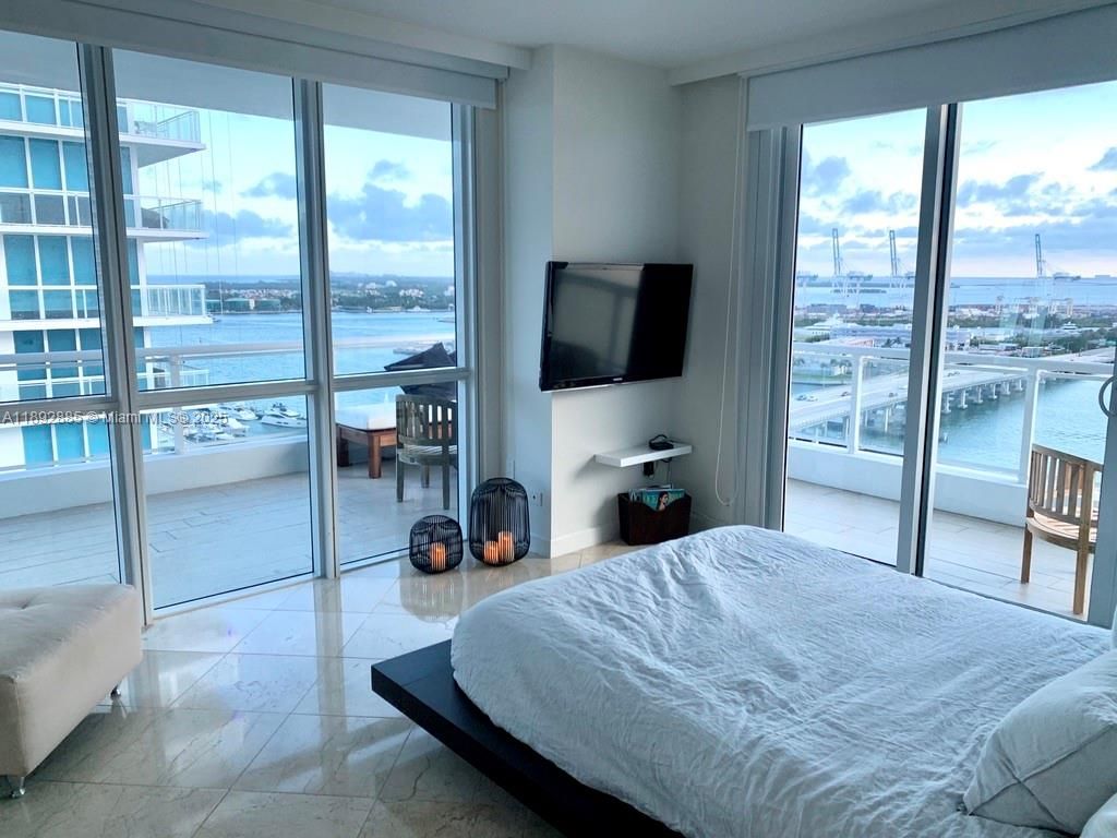 Bedroom, Interior, Marble, Water