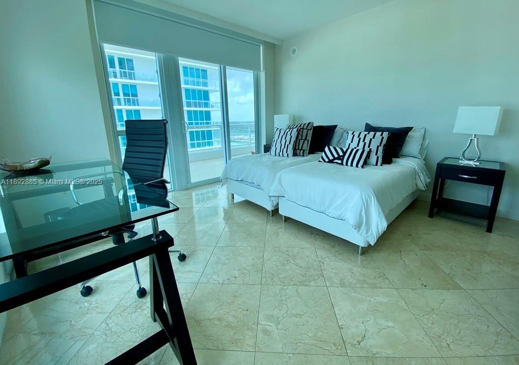 Bedroom, Interior, Water