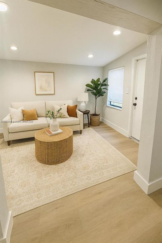 Interior, Living room, Recessed Lighting, Wood Texture Flooring