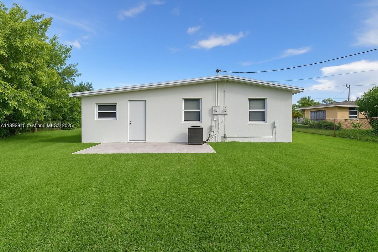 Backyard, Exterior