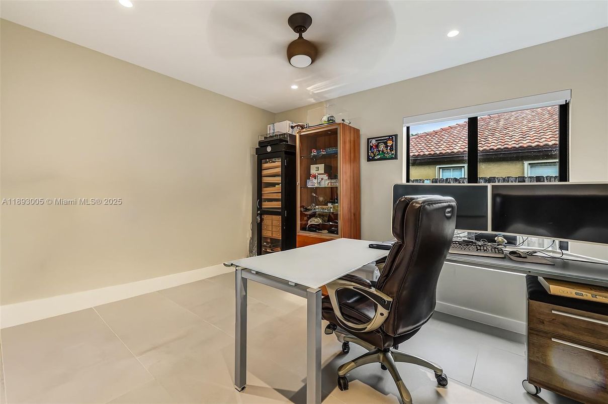 Home Office, Interior, Recessed Lighting