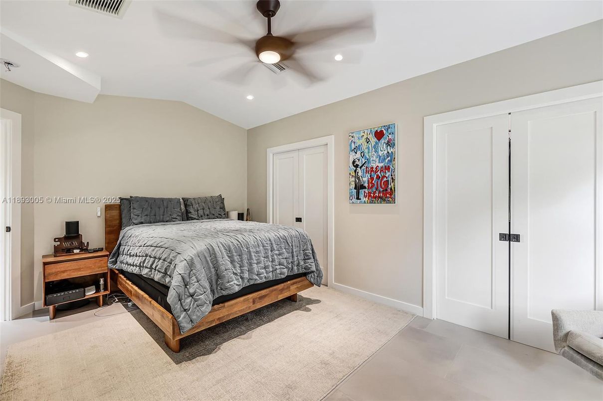 Bedroom, Interior, Recessed Lighting