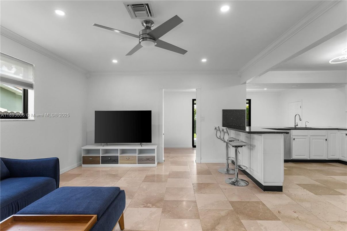 Interior, Kitchen, Recessed Lighting