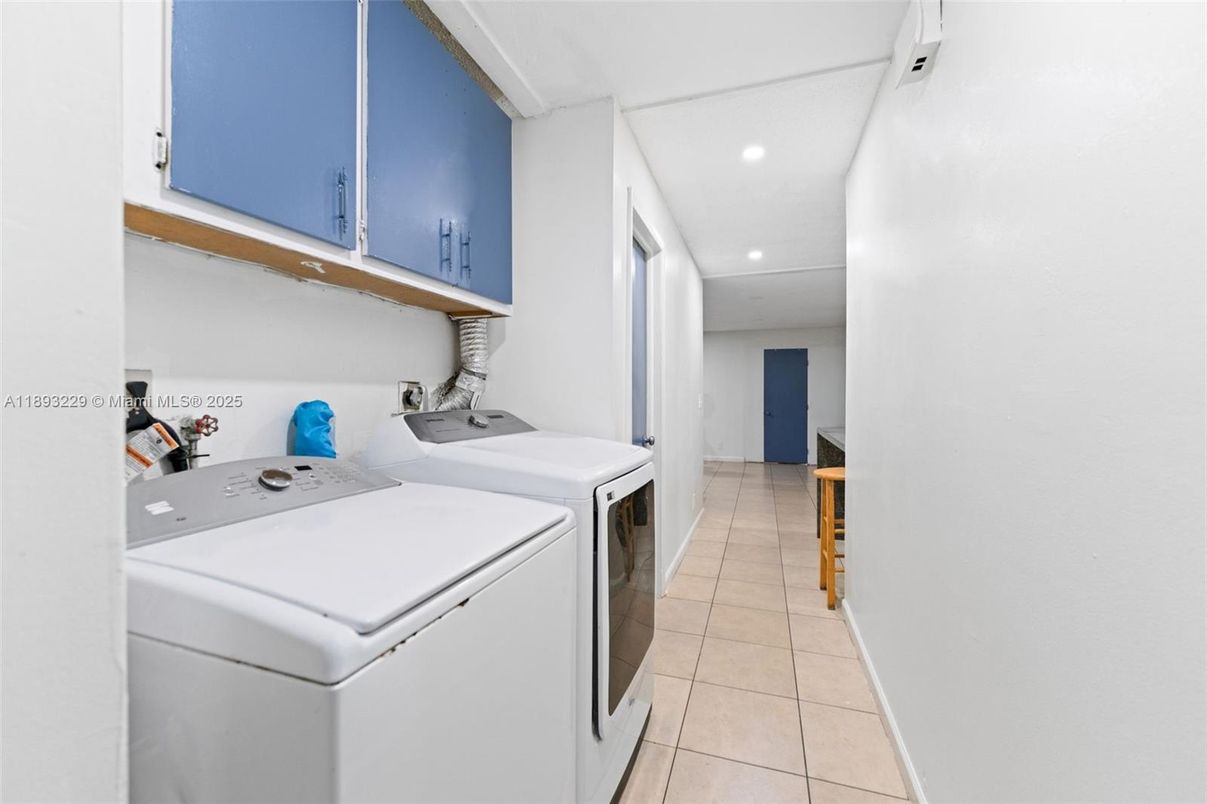 Interior, Recessed Lighting, Washer