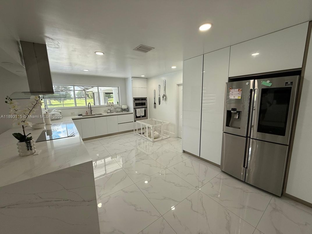Interior, Kitchen, Marble, Recessed Lighting