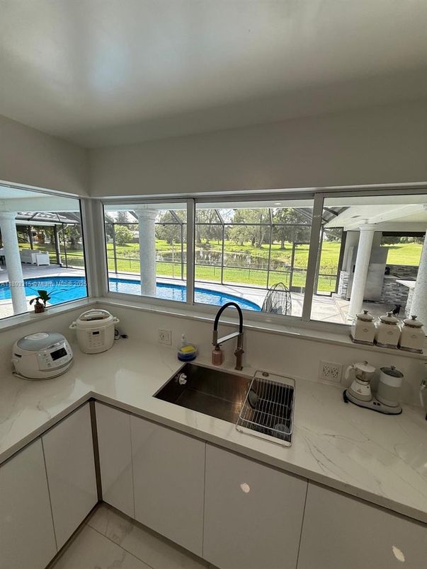 Interior, Kitchen, Water