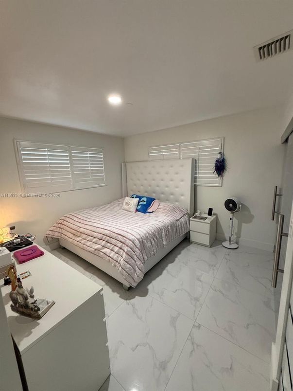 Bedroom, Interior, Marble, Recessed Lighting