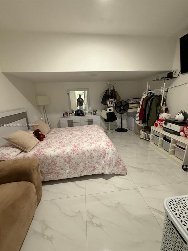 Bedroom, Interior, Marble