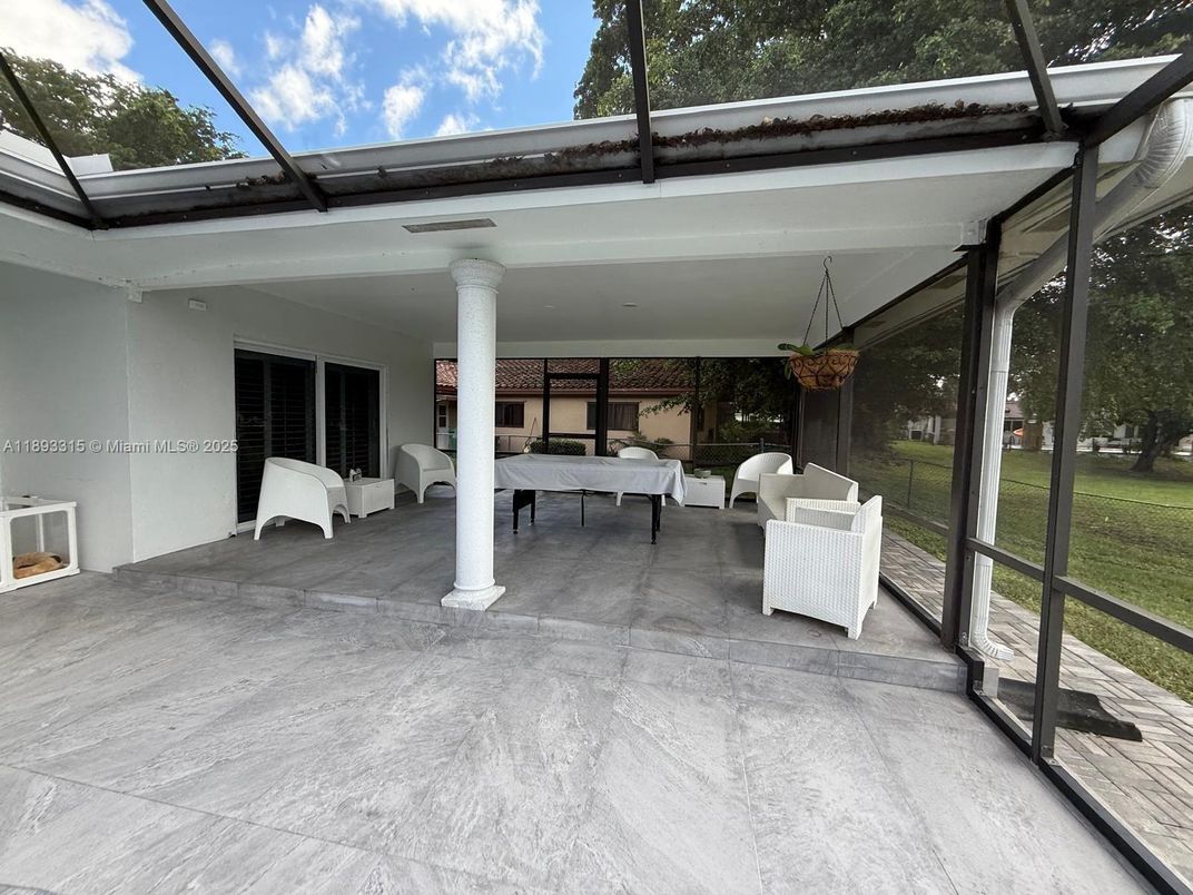 Glass Ceilings, Interior, Sun Room