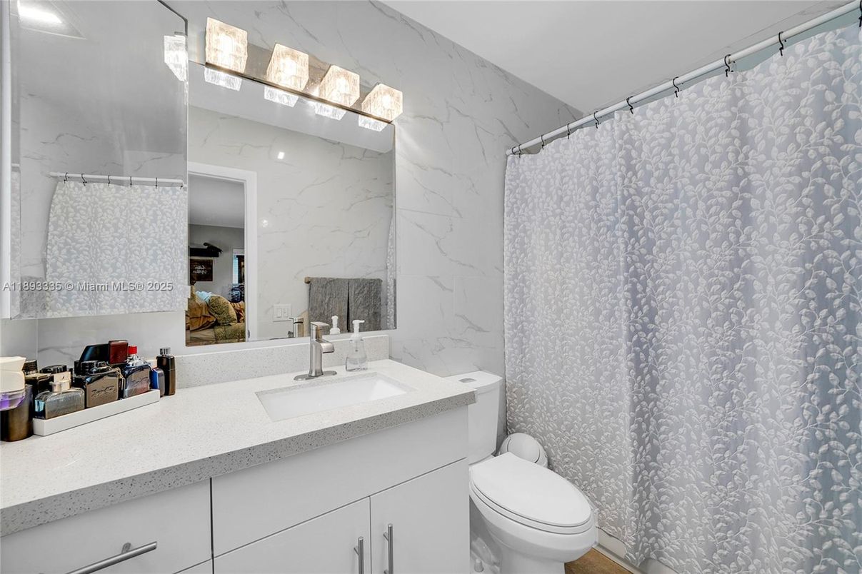 Bathroom, Interior, Marble Walls