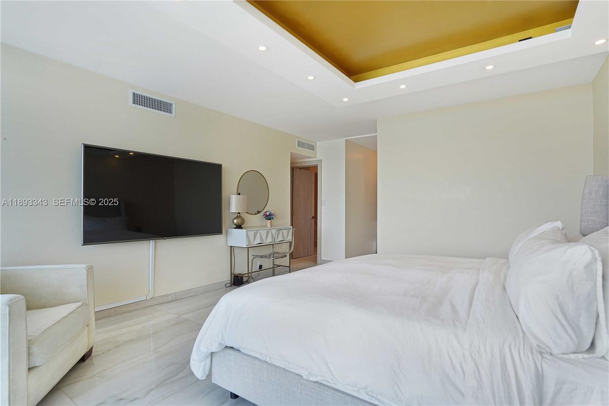 Bedroom, Interior, Marble, Recessed Lighting