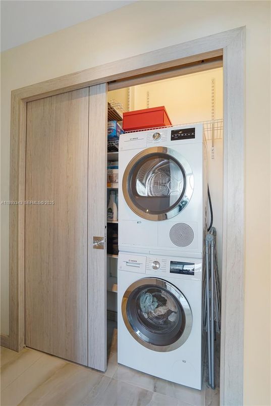 Interior, Utility Closets, Washer