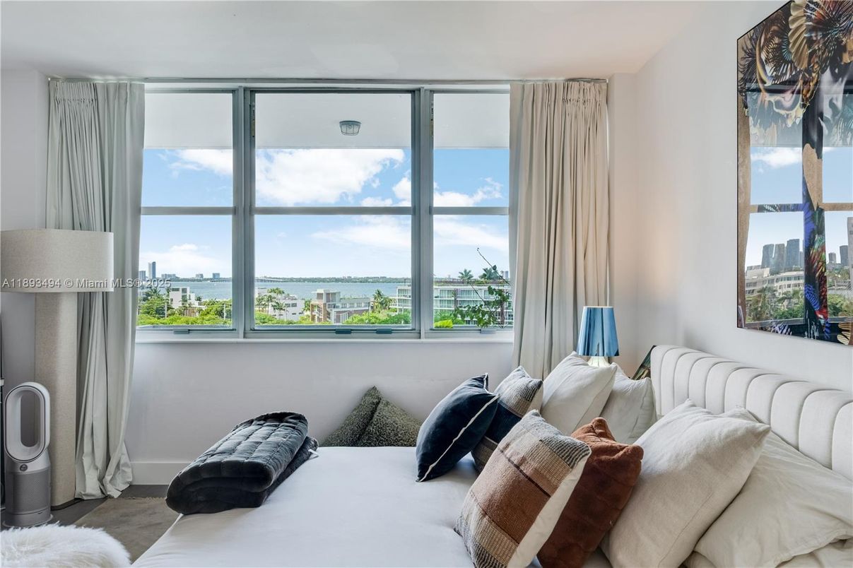 Bedroom, Interior, Water