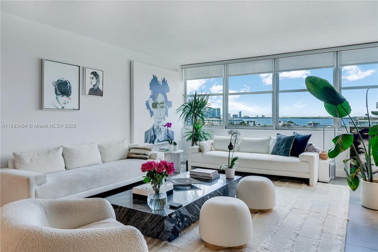 Interior, Living room, Water