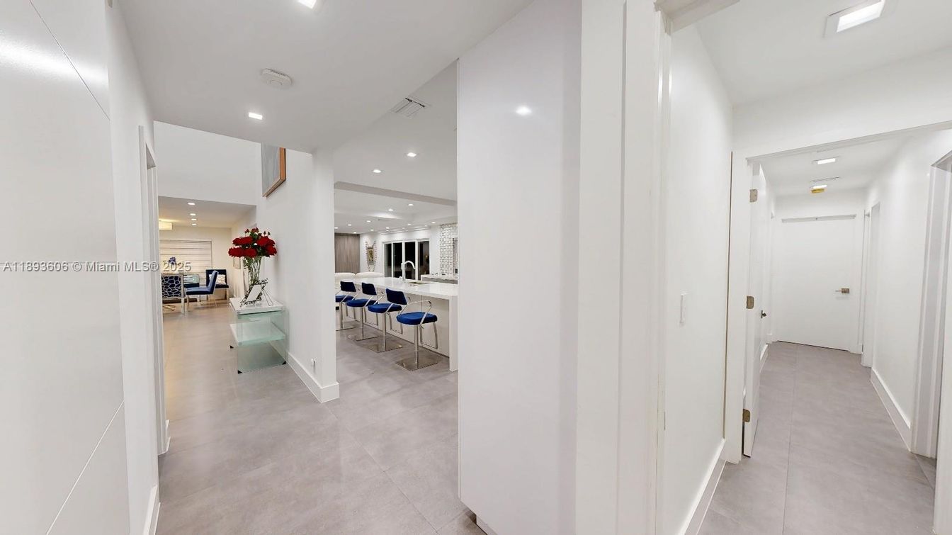 Interior, Recessed Lighting