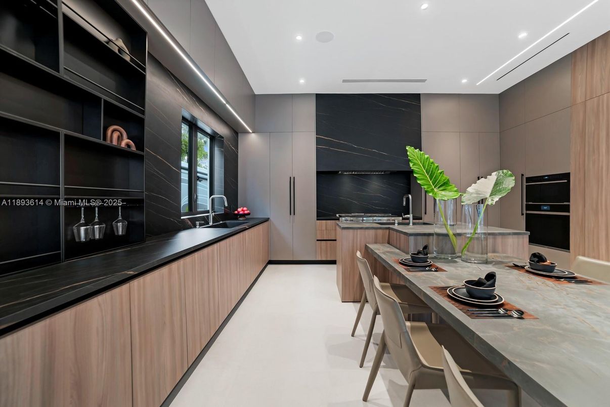 Interior, Kitchen, Recessed Lighting