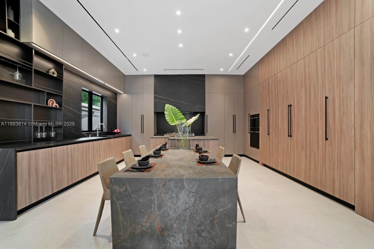 Interior, Kitchen, Recessed Lighting