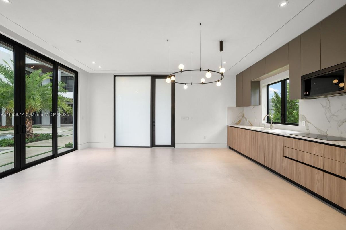 Empty room, Interior, Marble Walls, Pendant Lights, Recessed Lighting