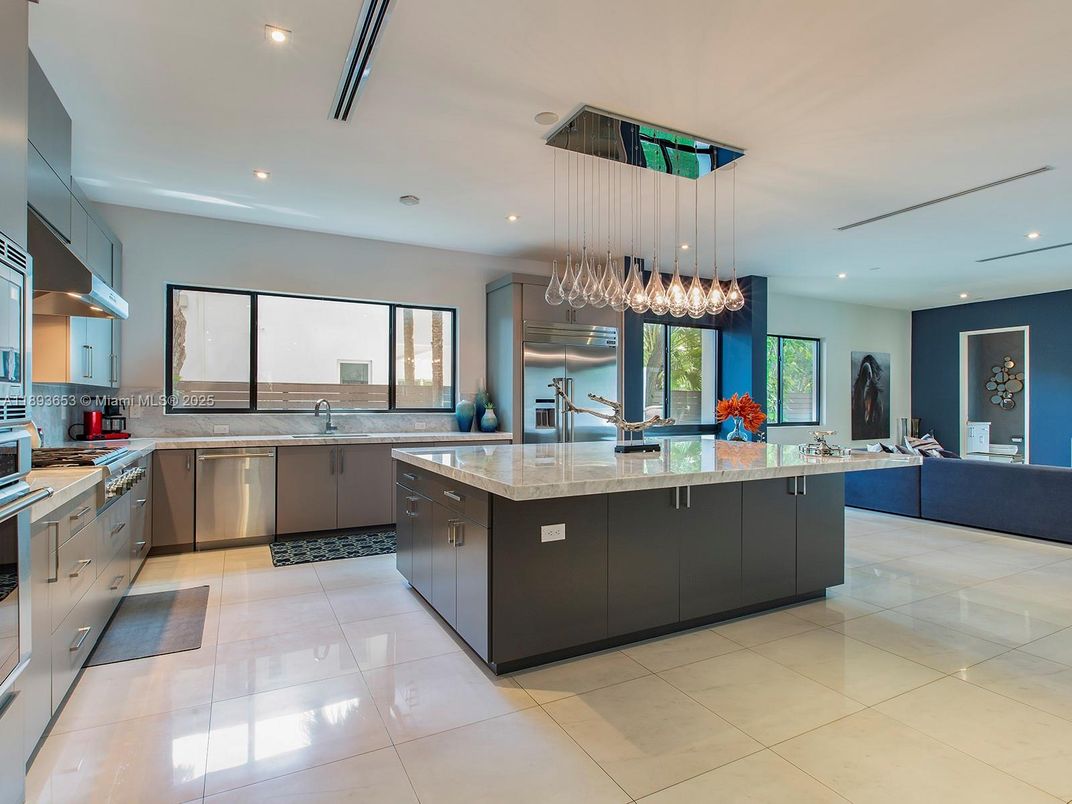 Interior, Kitchen, Pendant Lights, Recessed Lighting, Stainless Steel Appliances