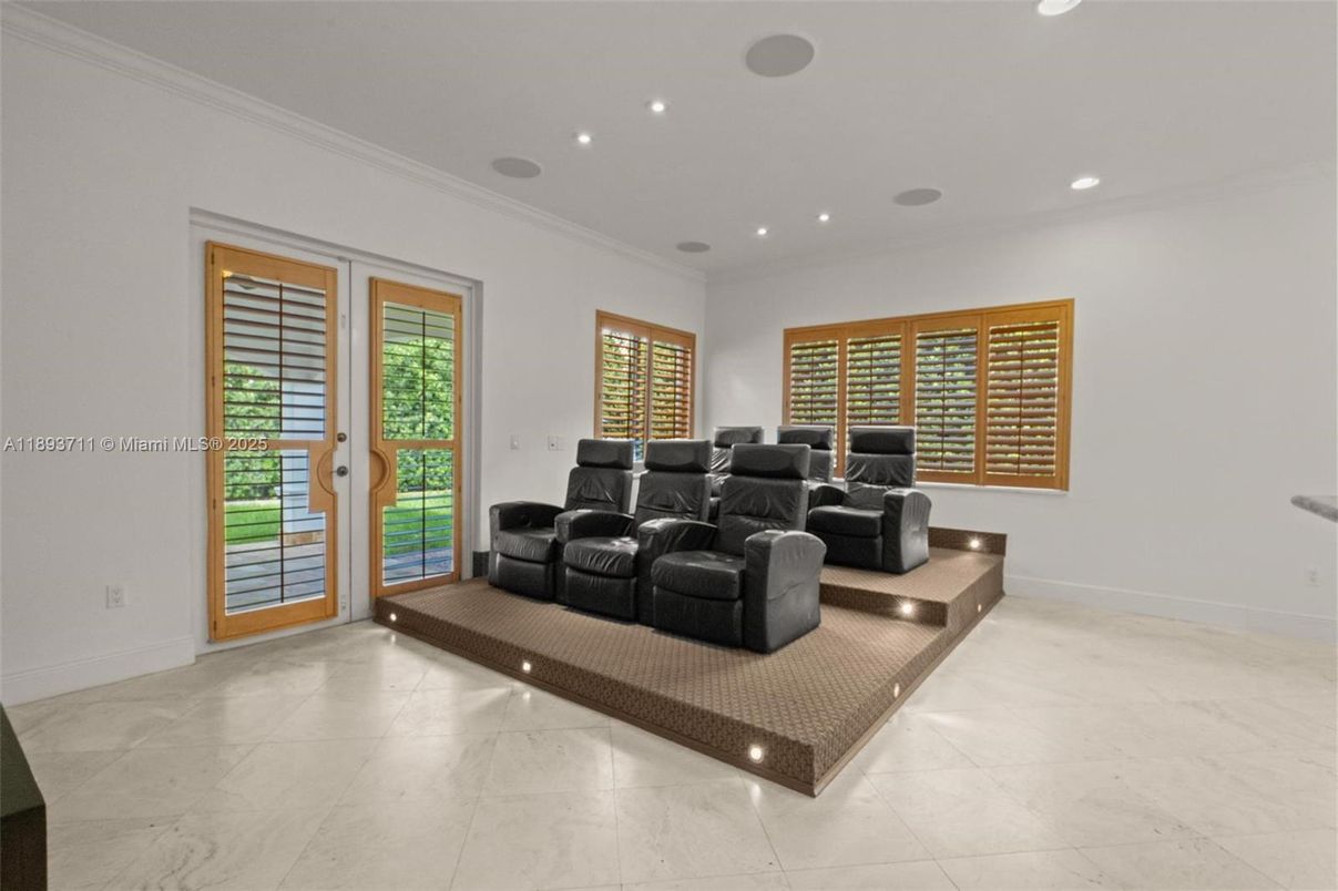 Interior, Recessed Lighting
