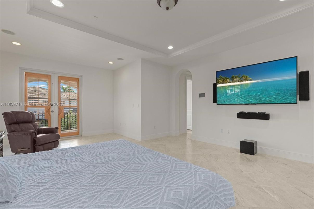 Bedroom, Interior, Recessed Lighting