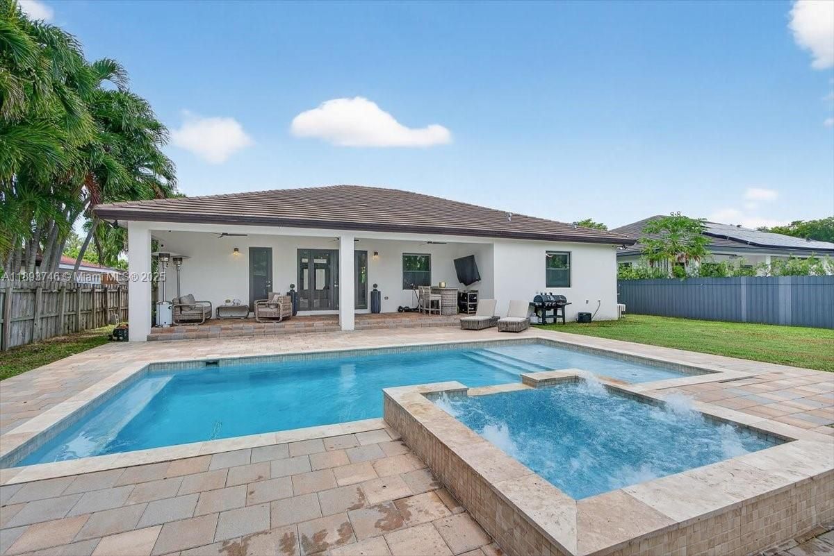 Exterior, Pool, Solar Panels