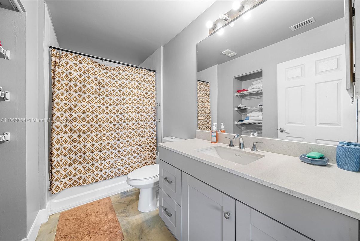 Bathroom, Interior