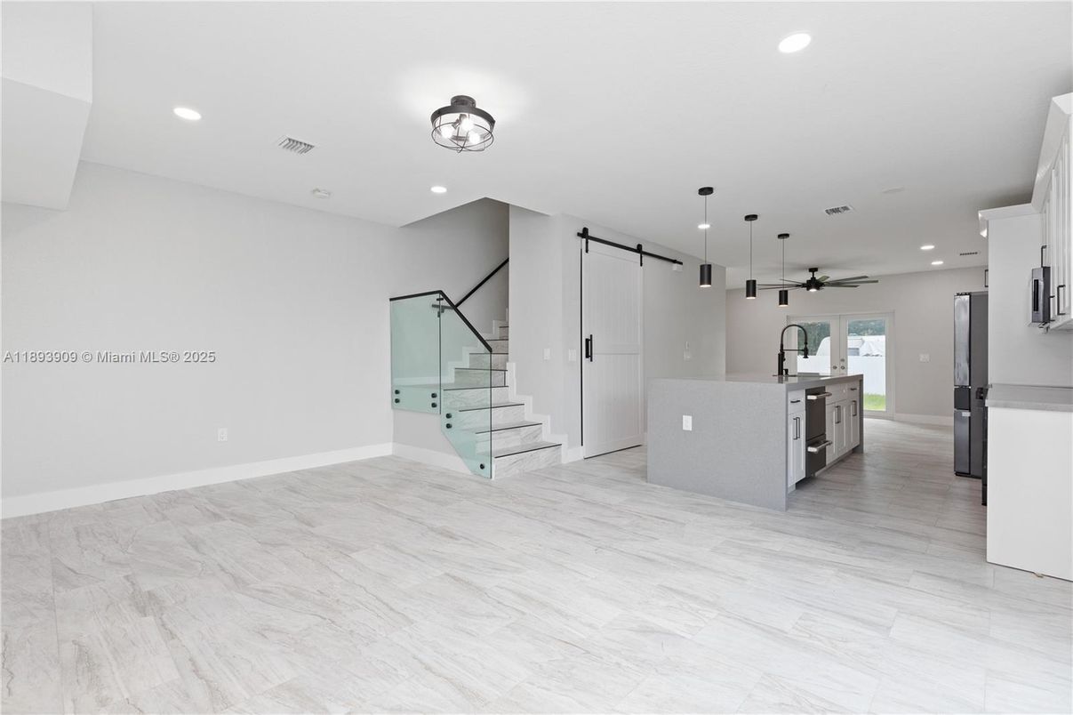 Interior, Kitchen, Marble, Pendant Lights, Recessed Lighting