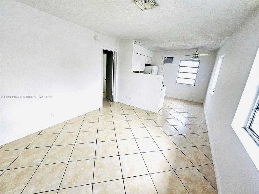 Interior, Washer, Wooden Walls