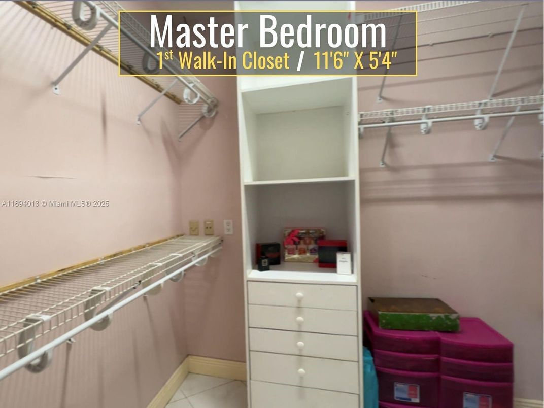 Interior, Walk-in Closets
