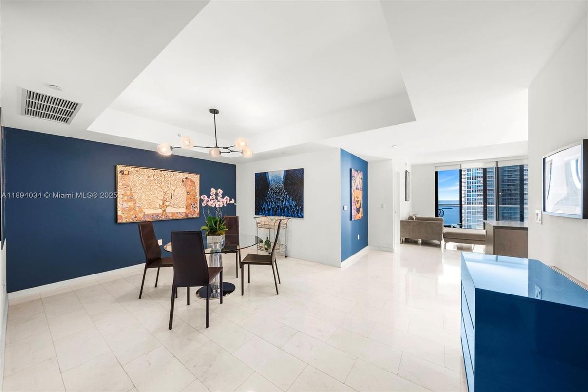 Dining room, Interior, Pendant Lights, Water