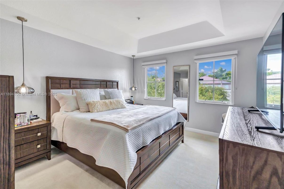 Bedroom, Interior, Pendant Lights