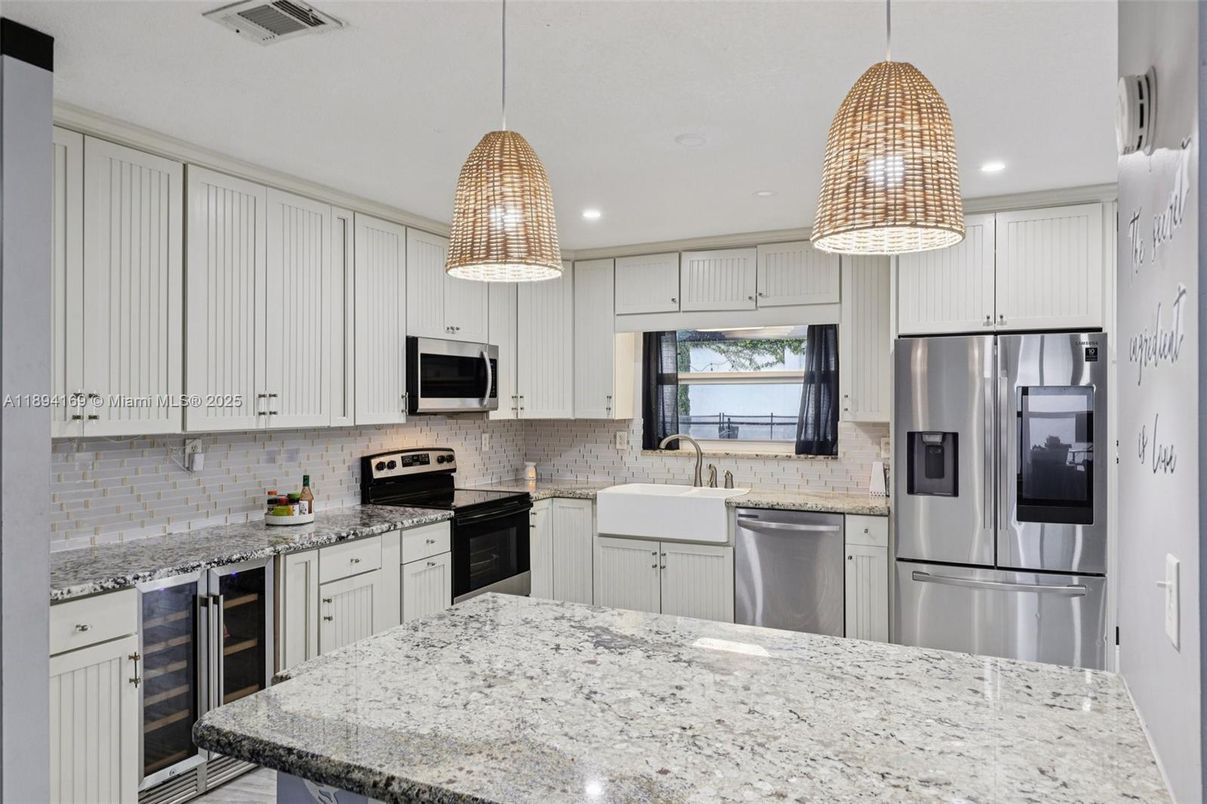 Interior, Kitchen, Pendant Lights, Recessed Lighting, Stainless Steel Appliances