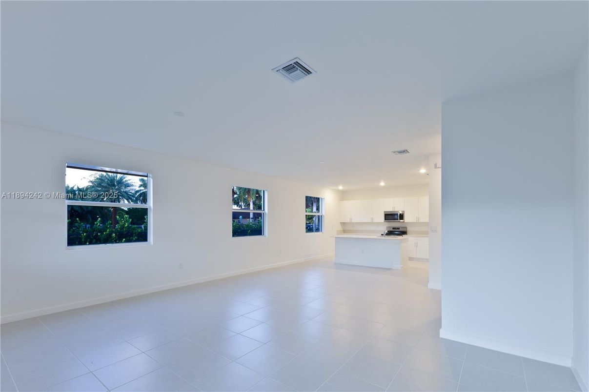 Empty room, Interior, Kitchen, Recessed Lighting