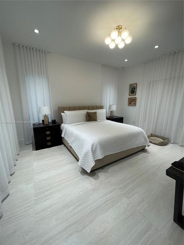 Bedroom, Interior, Recessed Lighting
