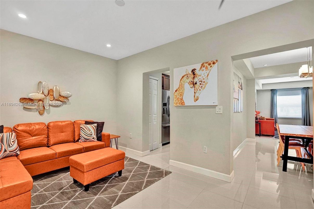 Dining room, Interior, Living room, Pendant Lights, Recessed Lighting