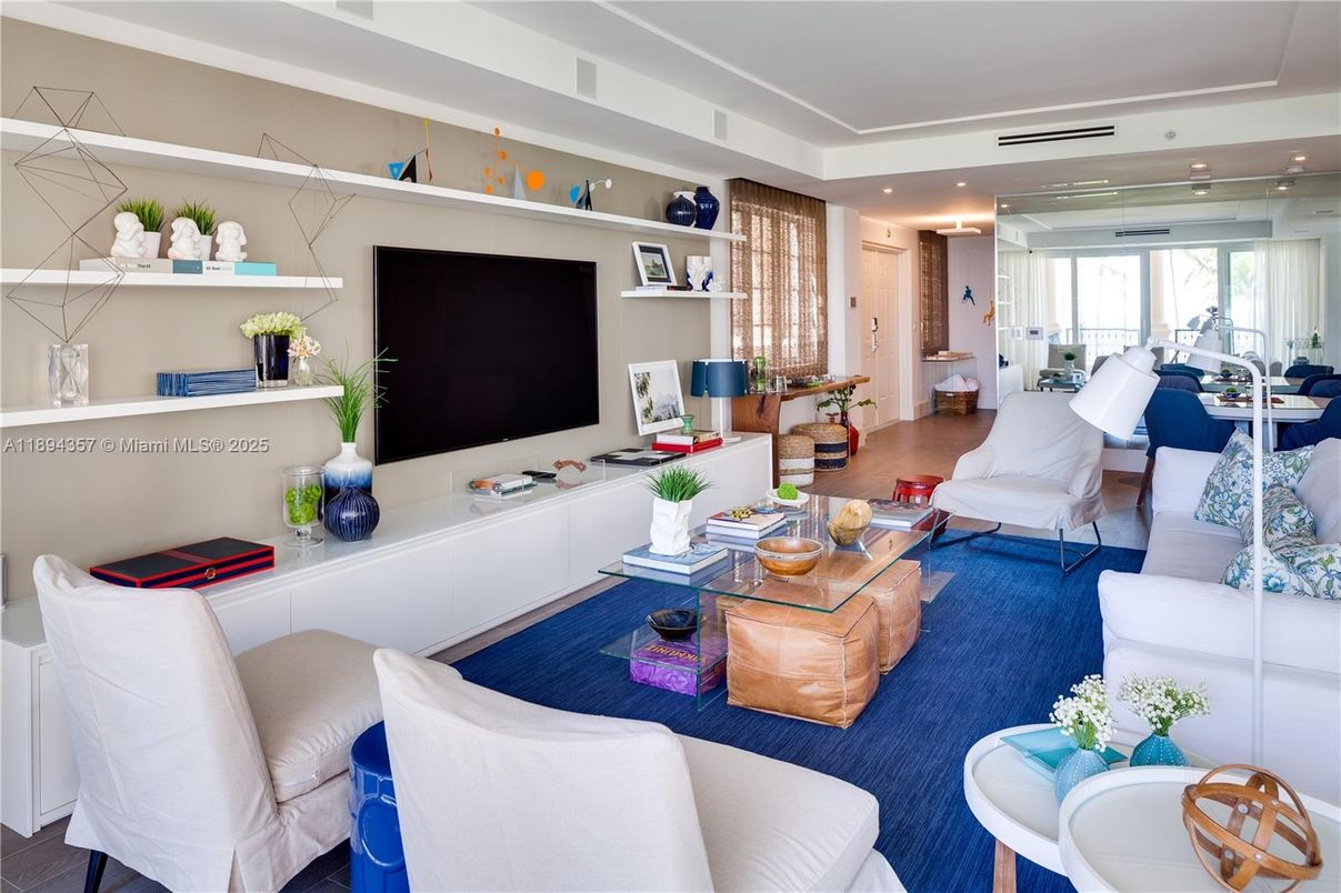 Interior, Living room, Recessed Lighting